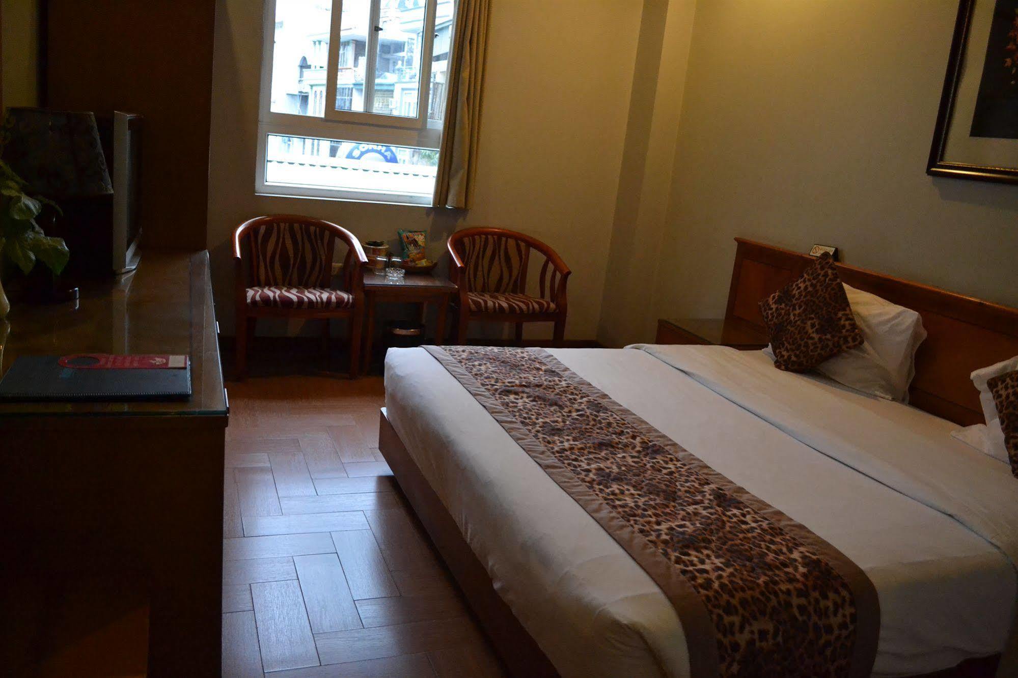 City Bay Hotel Ha Long Exterior photo